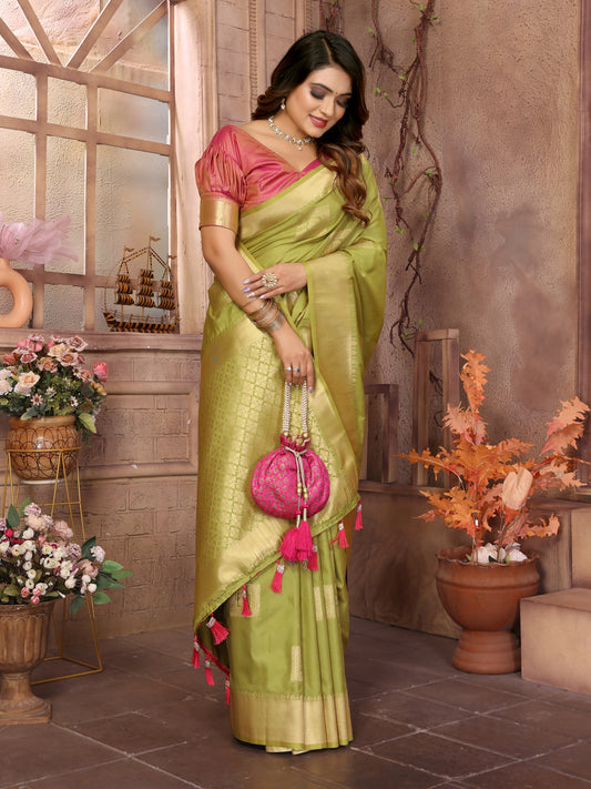 Green Color Premium Lichi Soft Silk Saree with Woven Butta Design, Zari Borders & Rich Pallu – Elegant Wedding & Party Wear.