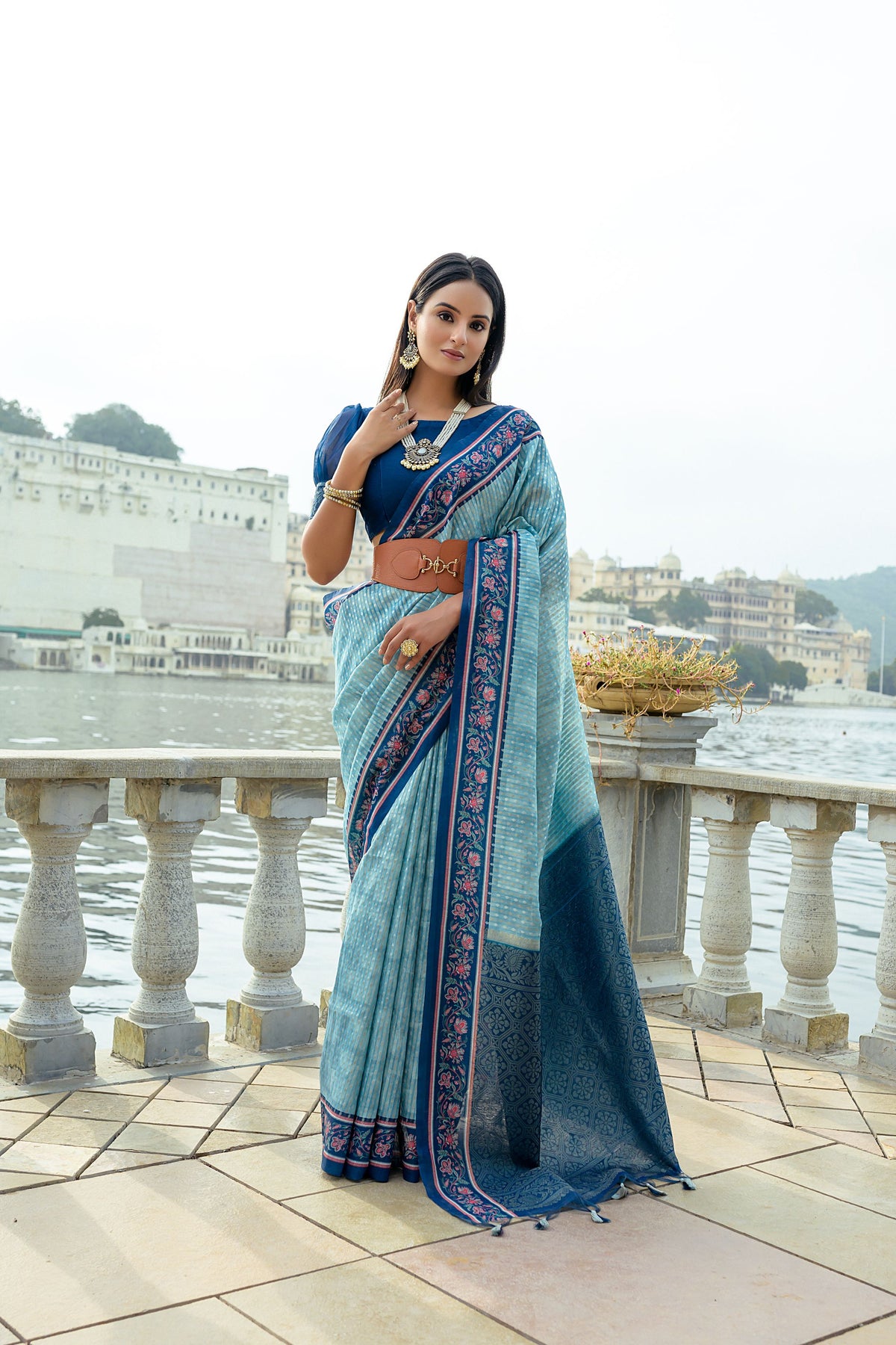 Firoz Color Elegant Soft Silk Saree with Floral Printed Contrast Border, Rich Zari Pallu & All-Over Zari Weaving Pattern | Designer Saree with Contrast Blouse Piece