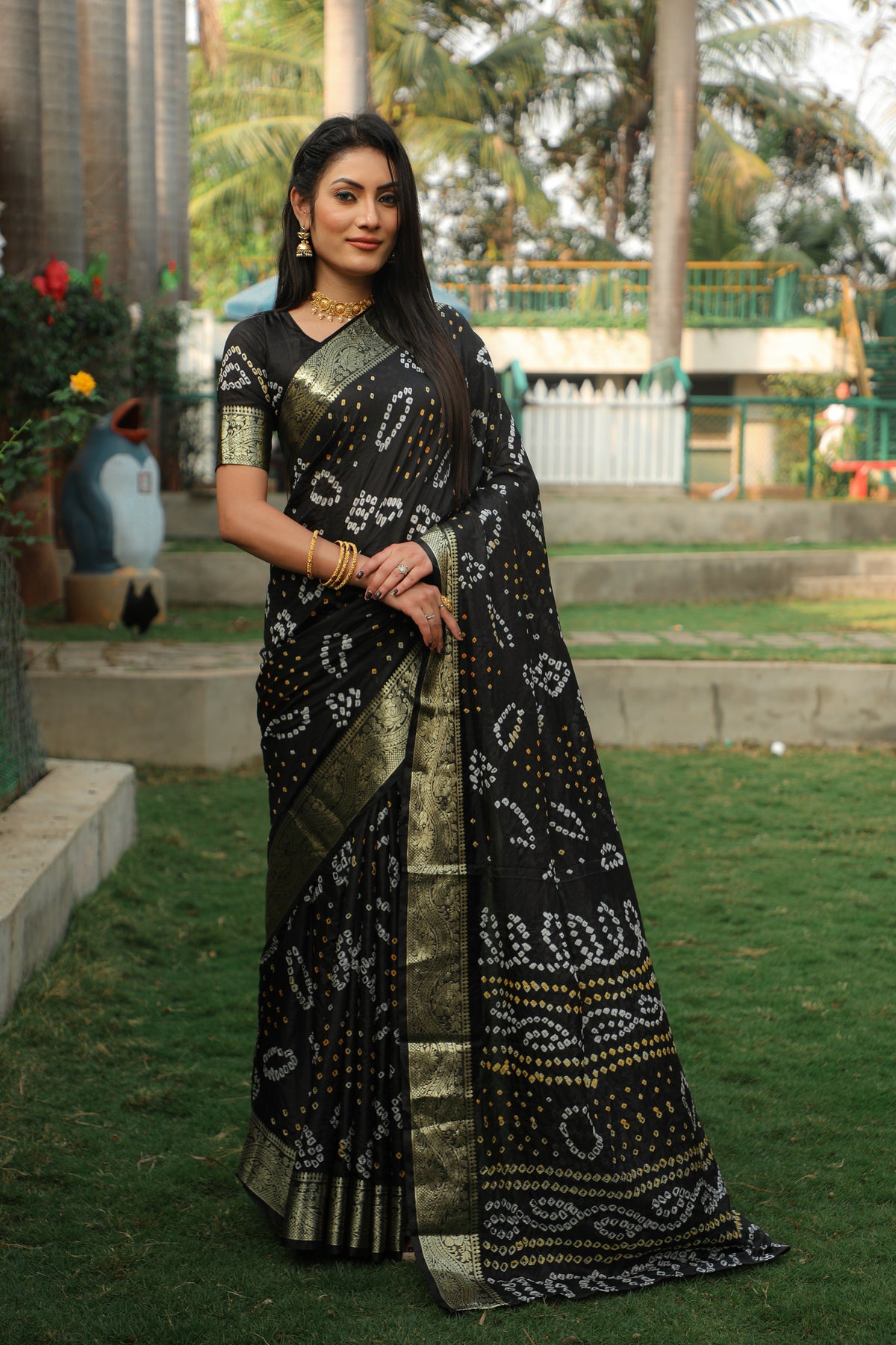 Premium Black Handmade Bandhej Silk Saree – High-Quality, Stylish with Jari Weaving Border, Bandhej Rich Pallu & Matching Blouse.