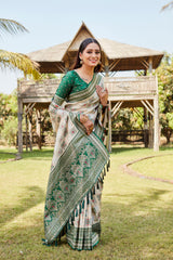 Luxurious Green Pure Kanjivaram Soft Silk Saree with Stunning Weaving Work | Rich Pallu & Weaving Border Blouse.