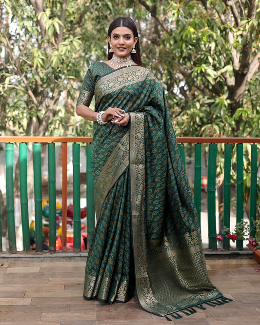 Handloom Green Silk Bandhej Patola Sarees with Kanchi Borders