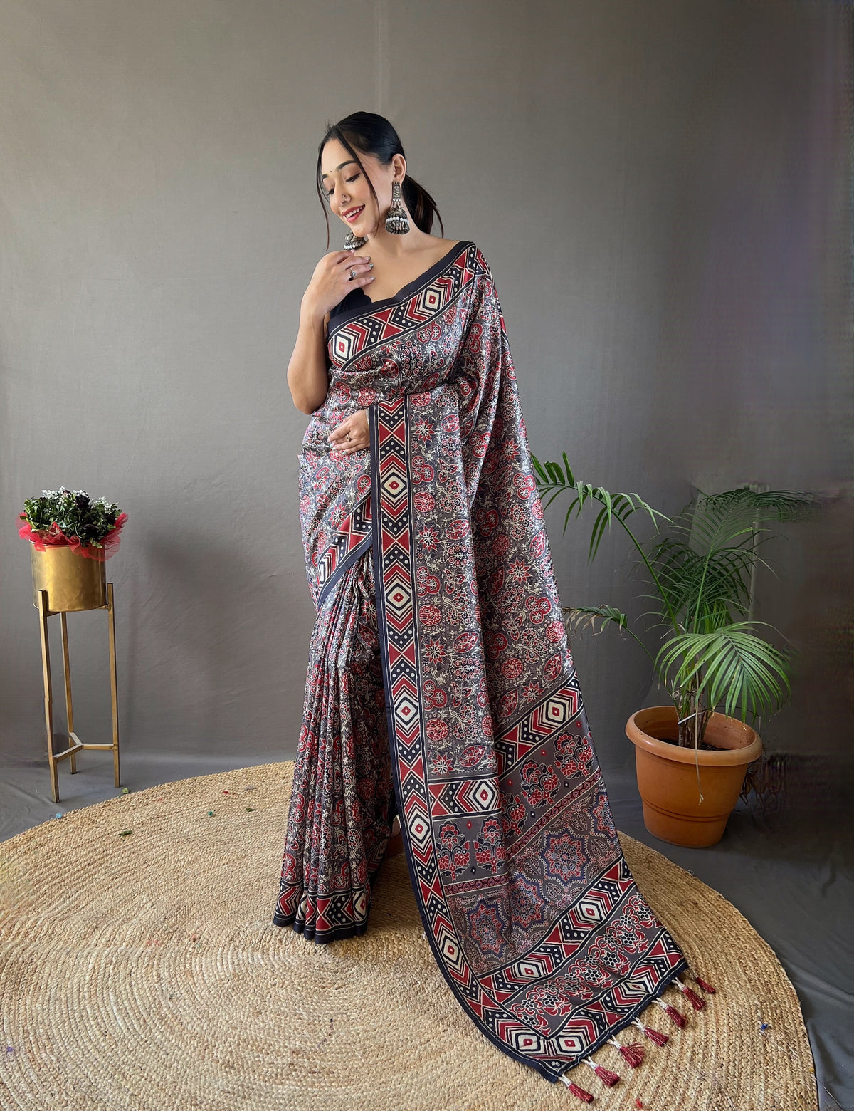 Gray Digital Print Semi Silk Saree with Soft Weaves