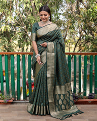 Exquisite Green Pure Silk Bandhej Patola Sarees Featuring Rich Zari Weaving and Contrasting Borders With Unstitched Blouse Piece.