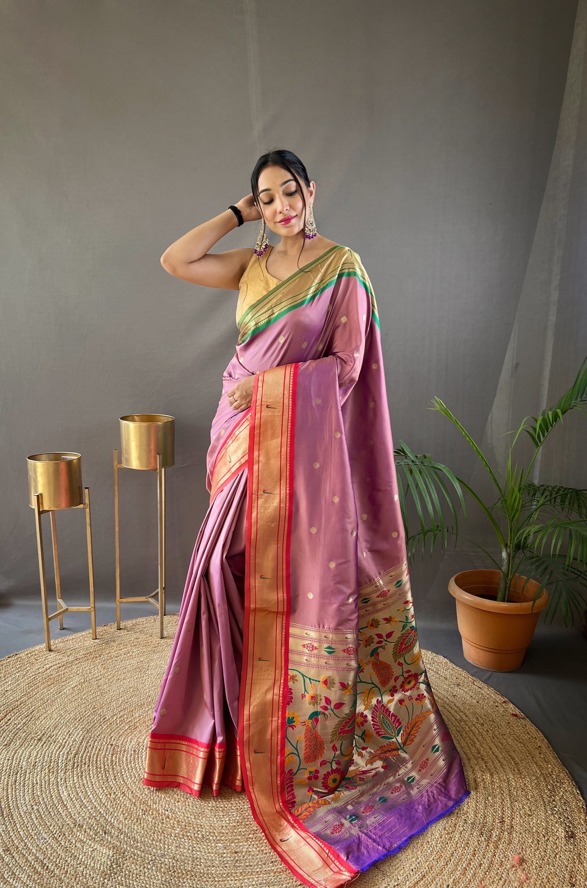 Lavender Elegant Paithani Weaving Saree with Ganga Jamuna Border: Rich Pallu, All-Over Buttis & Unstitched Blouse Piece.