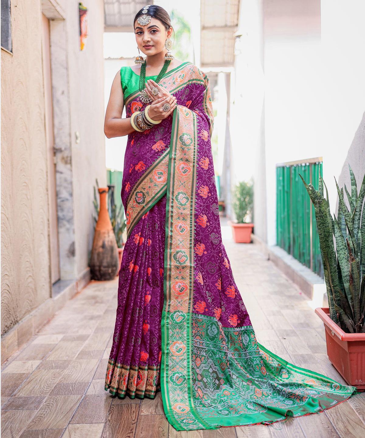 Elegant Purple Patola Silk Saree with Meenakari Weaving, Rich Pallu & Contrast Brocade Fancy Unstitched Blouse | Premium Silk Saree Collection.