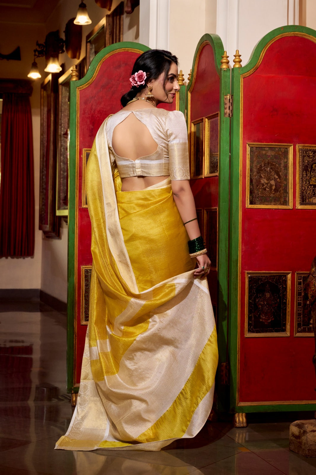 Jacquard Chex Zari Woven Saree