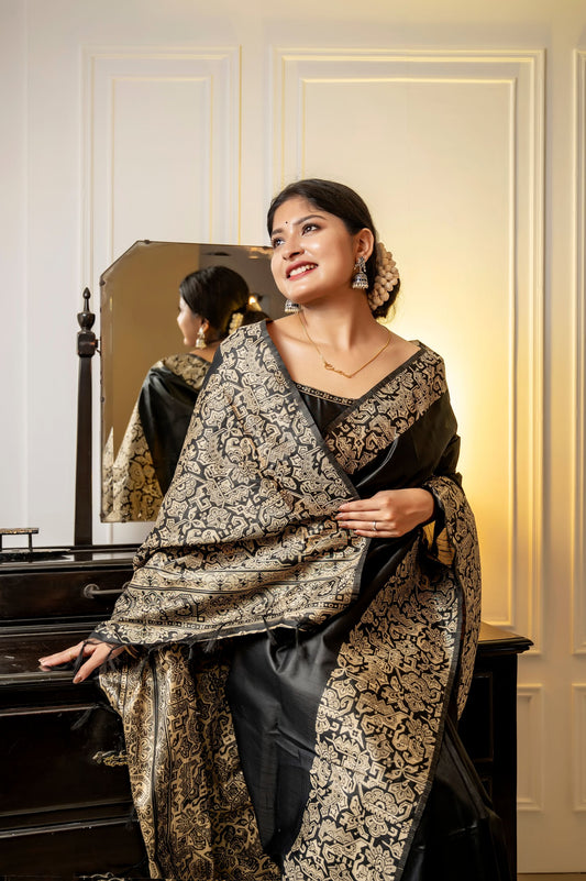 Black Handloom Raw Silk Saree With Blouse For Women