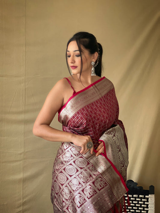 Elegant Brown Khicha Checks Saree in Soft Litchi Silk with Rich Pallu, Attractive Border & Exquisite Patterns.