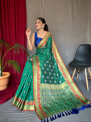 Green Kachii Patola Silk Saree with Blouse Piece