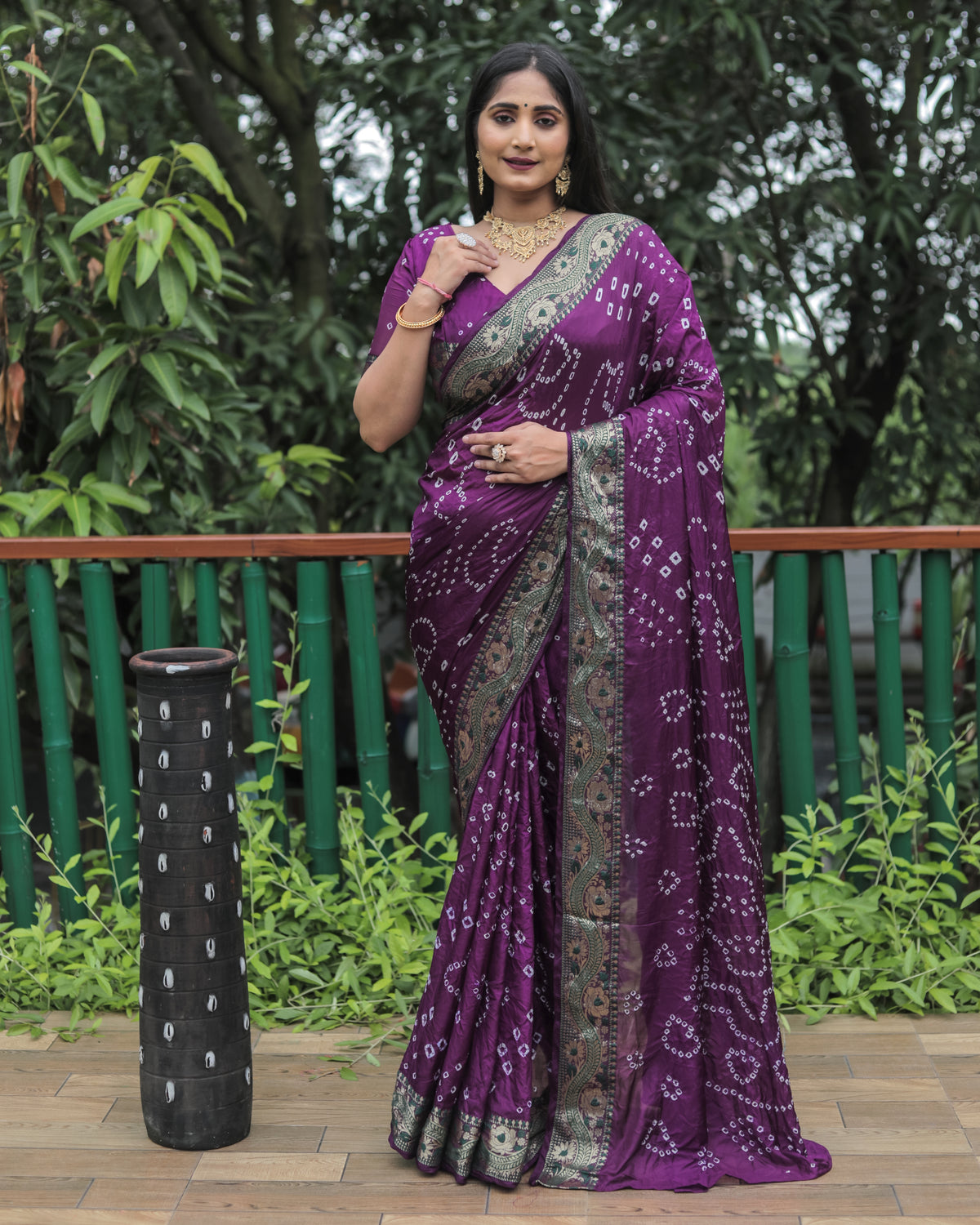 Premium Purple Dual Colour Bandhej Silk Saree with Zari Weaving Border and Bandhej Pallu – Soft, Lightweight, and Stylish.