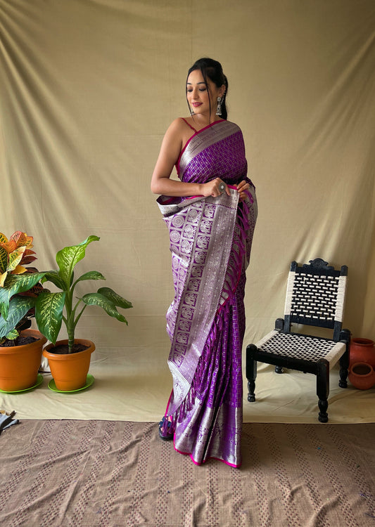 Elegant Purple Khicha Checks Saree in Soft Litchi Silk with Rich Pallu, Attractive Border & Exquisite Patterns.