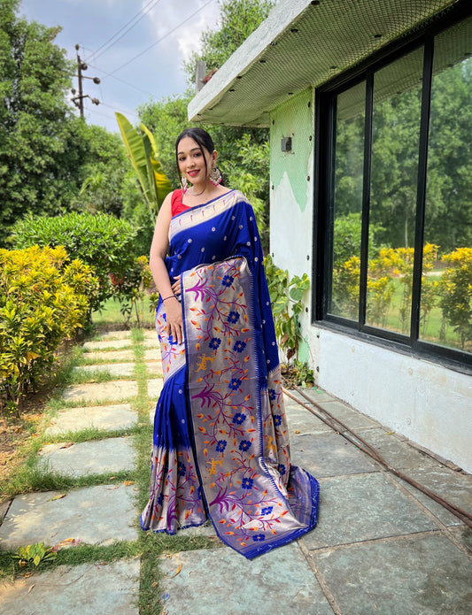 Violate Pure Paithani Silk Saree with Traditional Paithani Border and Unique Motif Patterns - Contrast Richly Woven Pallu and Meenakari Motif Blouse.